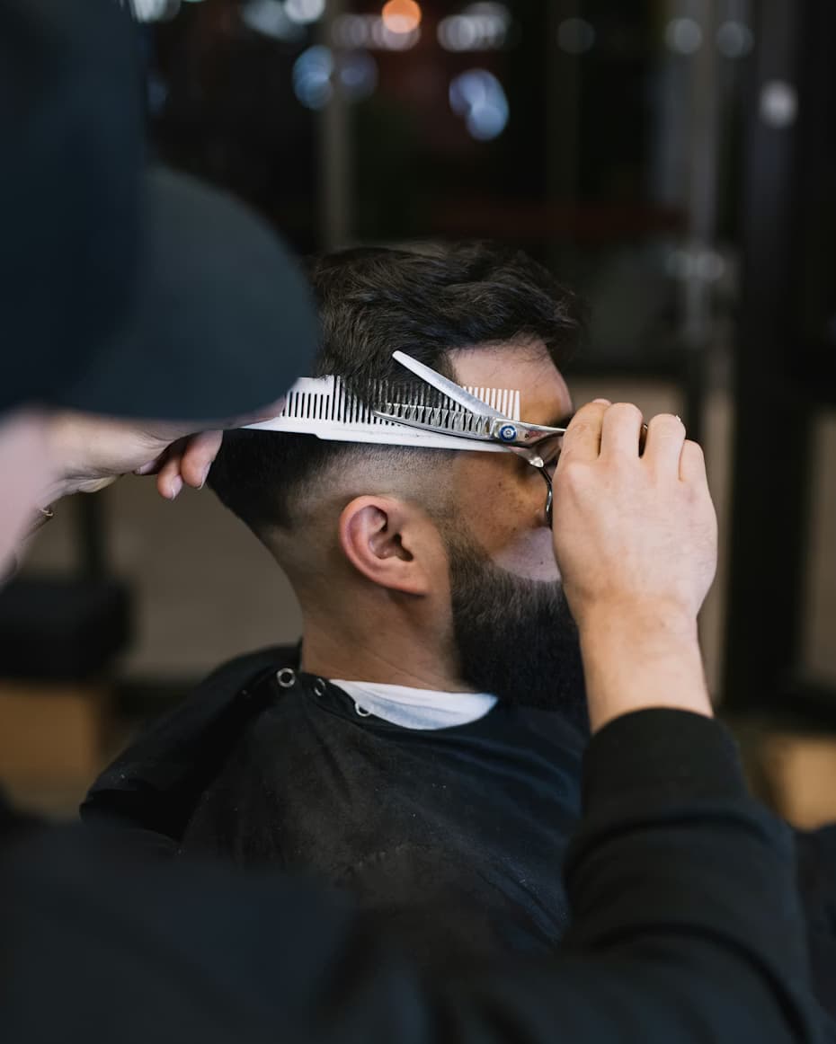 Ποιοι είμαστε